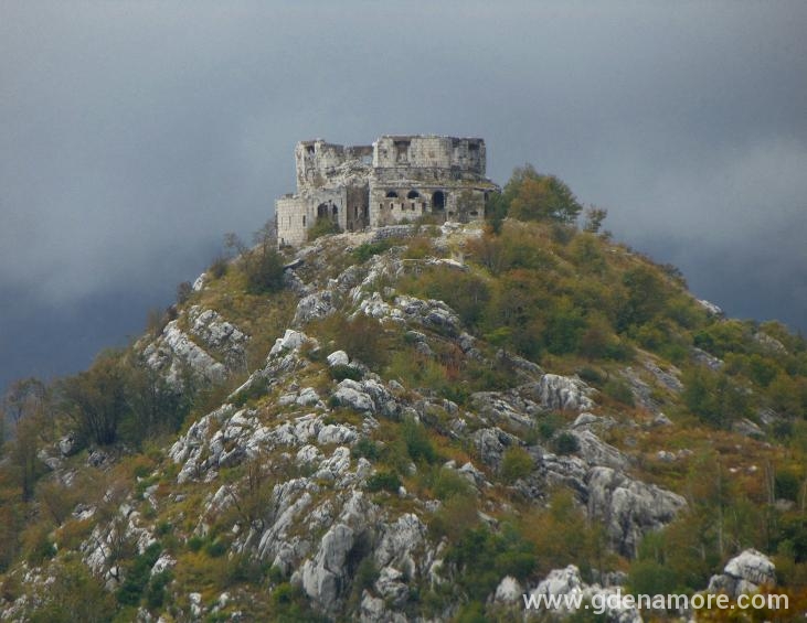 1.Tvrđava Stražnik foto Starčević